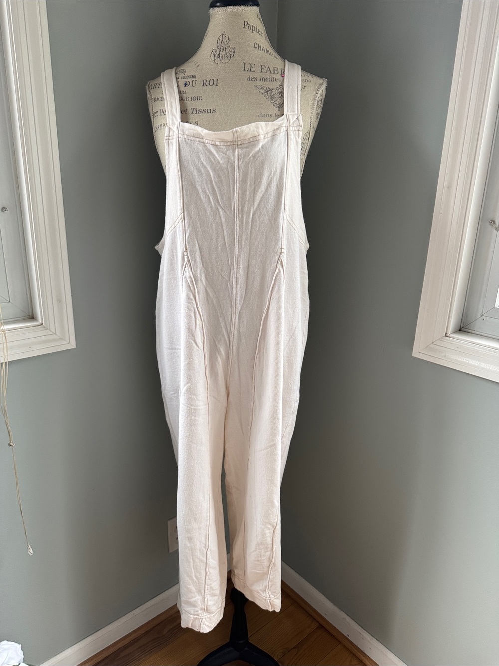 Urban outfitters out from under Tulli knit  relaxed cream cropped overalls Med - Picture 2 of 8